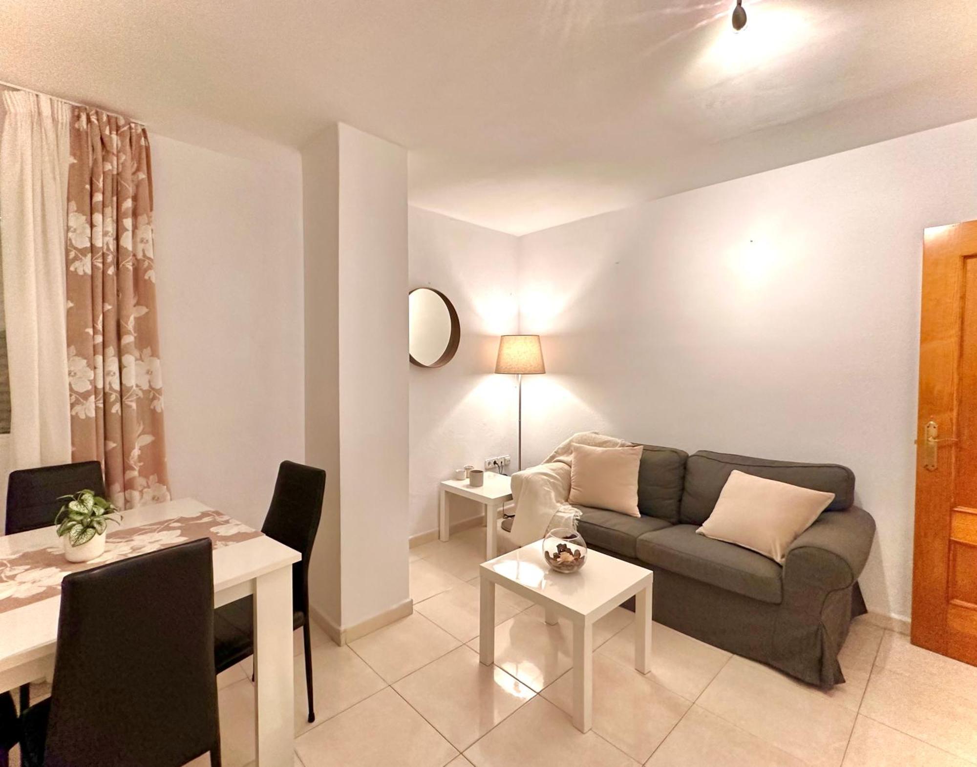 Apartamentos J&K Torremolinos Exterior photo