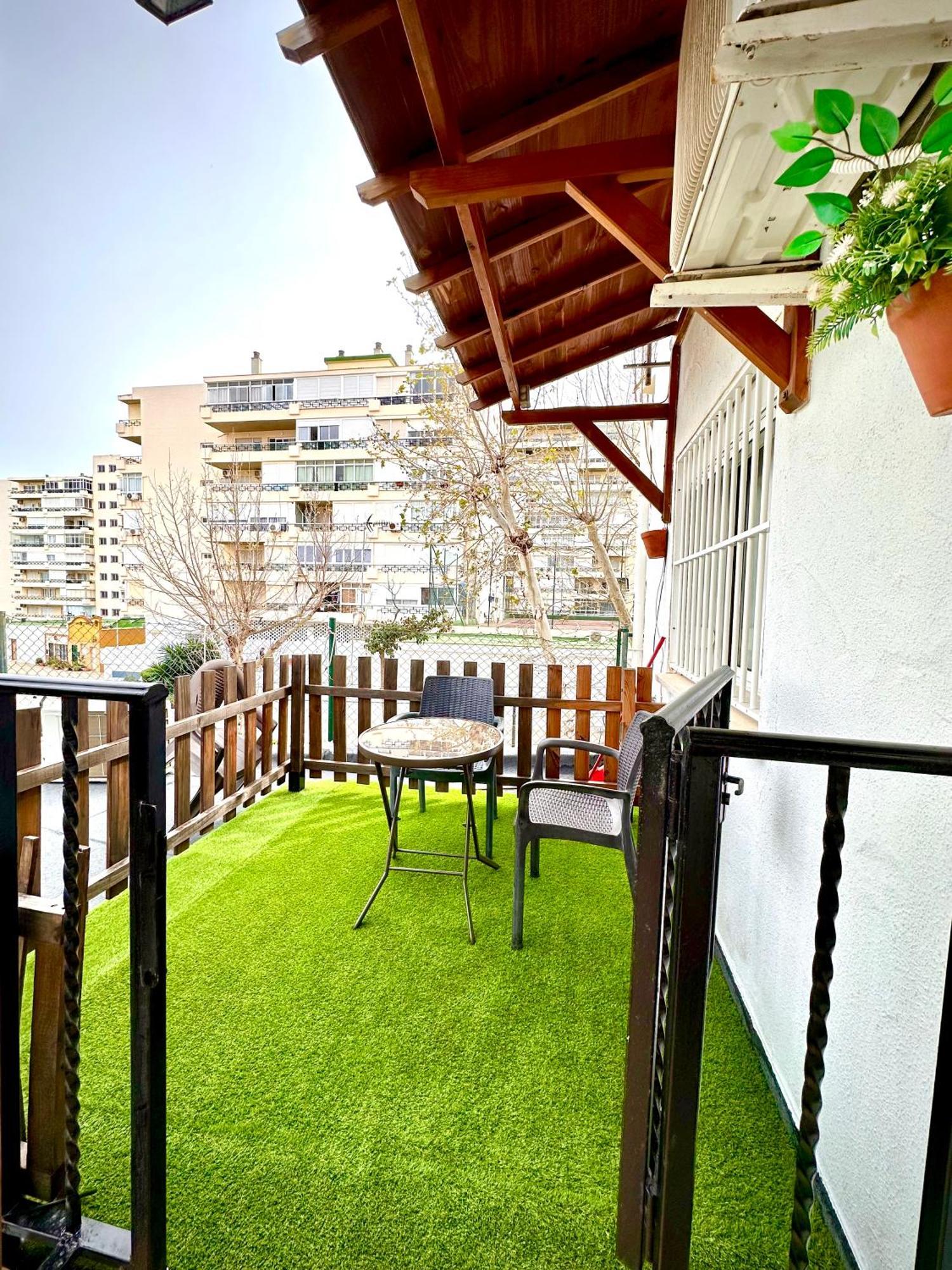 Apartamentos J&K Torremolinos Exterior photo
